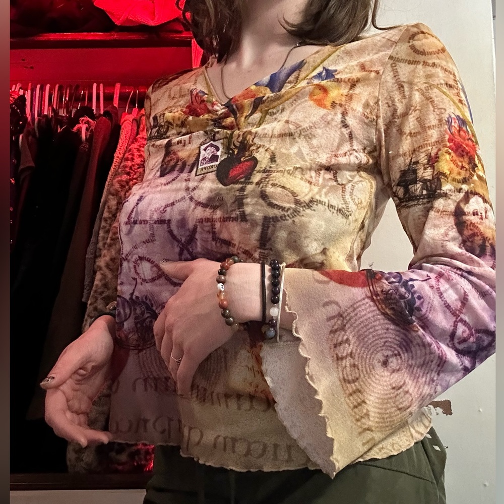 oneworld vintage Y2K tattoo art flare sleeve blouse